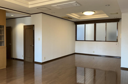 シントチ、府内アフリカビル⑩